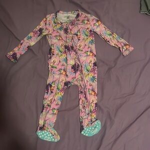 Bums and Roses bamboo hummingbird footie